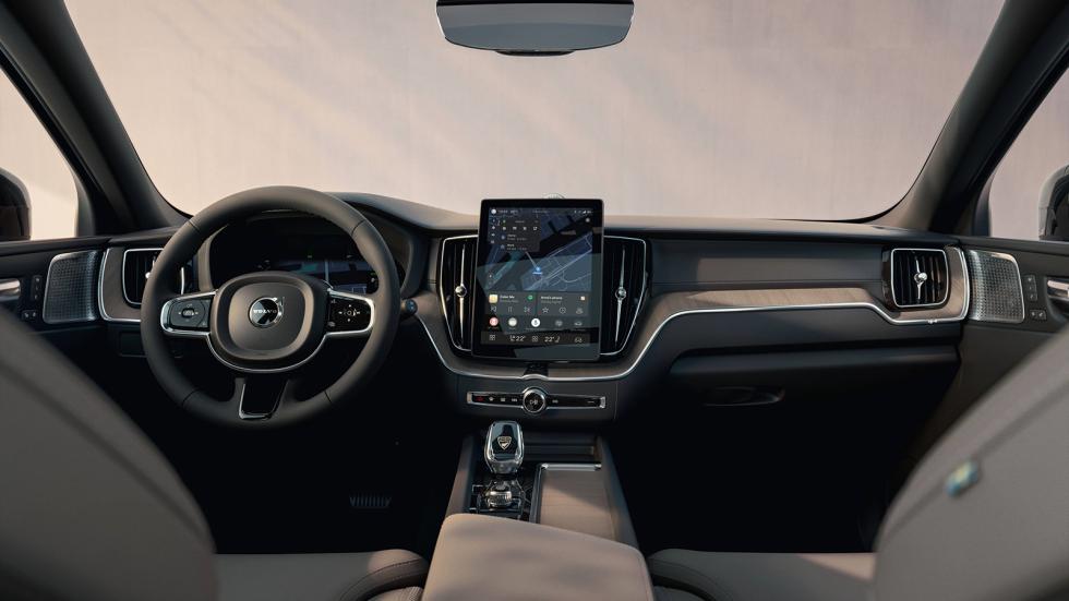 Πρεμιέρα για το ανανεωμένο Volvo XC60